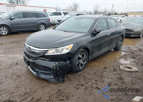 2017 Honda Accord Lx z USA, uszkodzony, nr VIN 1HGCR2F35HA262068